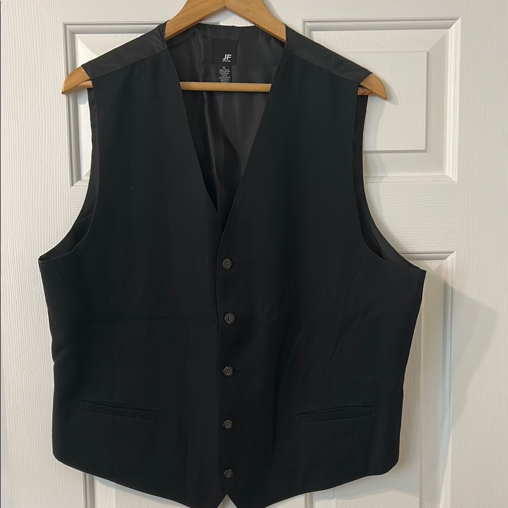 JF J.Ferrar Black Vest